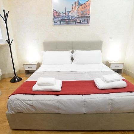 ローマLa Casa Degli Osti 1 - Piazza Navonaアパートメント エクステリア 写真