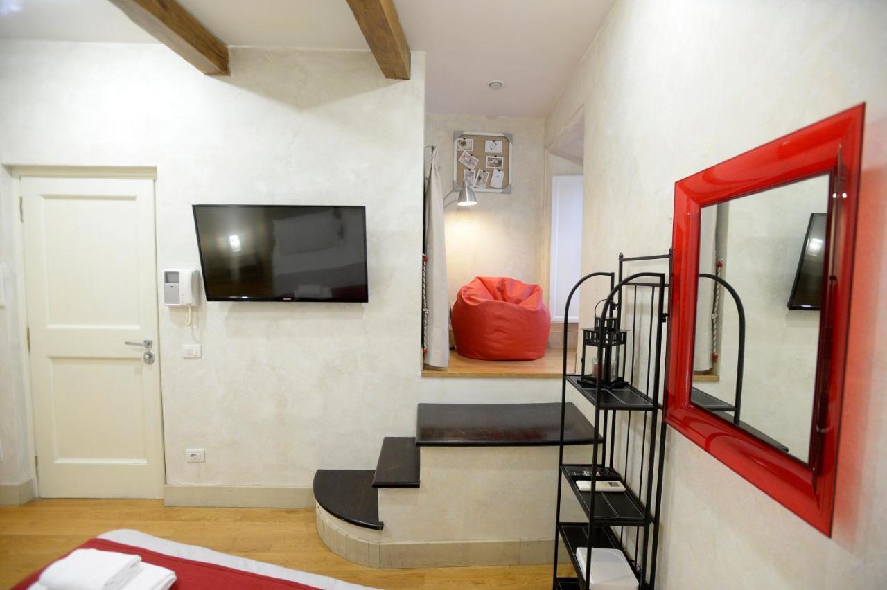 ローマLa Casa Degli Osti 1 - Piazza Navonaアパートメント エクステリア 写真